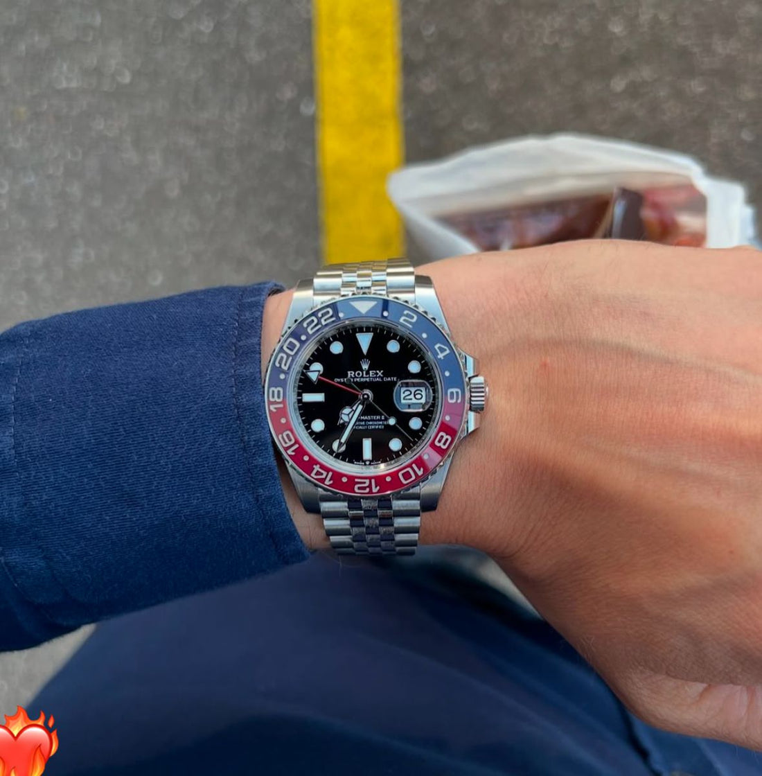 ROLEX GMT MASTER 2v(AUTOMATIC)